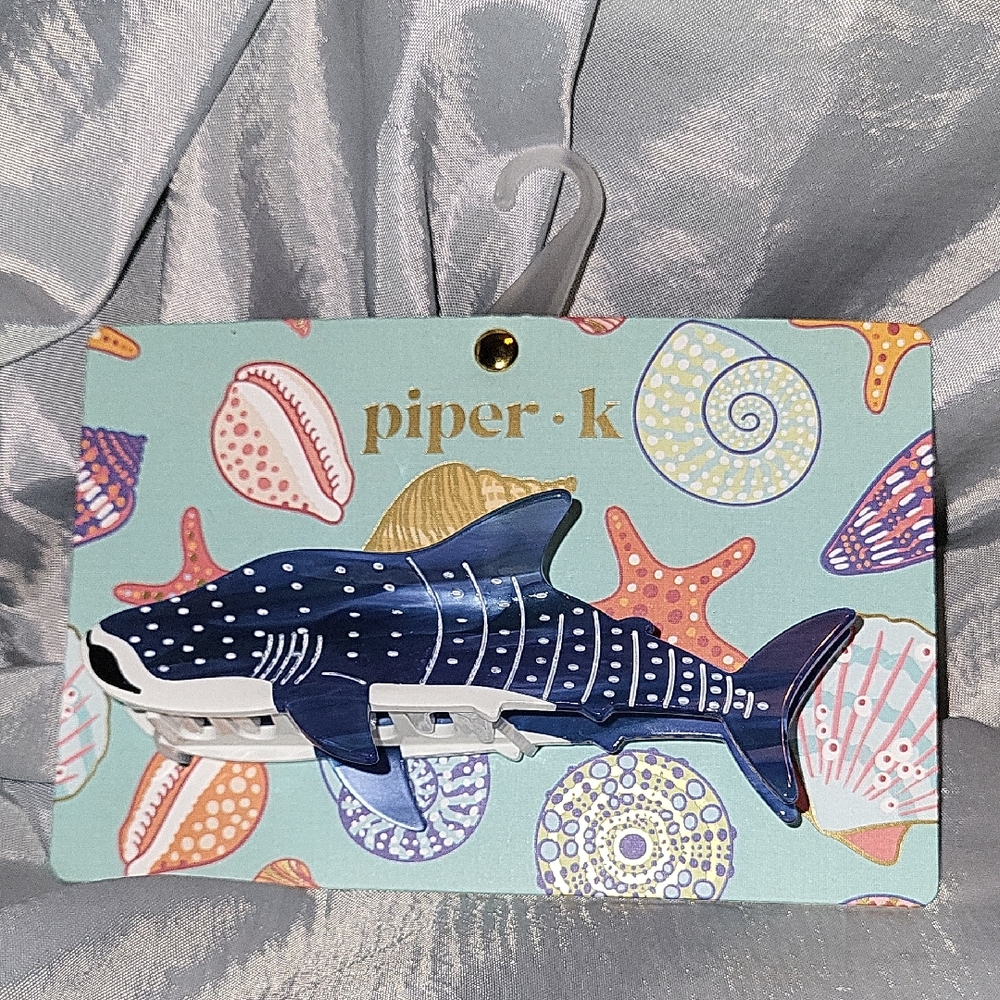 Piper K Shark Hair Clip Brand New LP